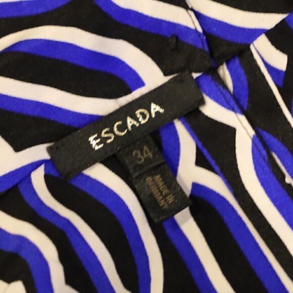 Escada Silk Mock Neck Sleevless Top Sz XS - Picture 3 of 6